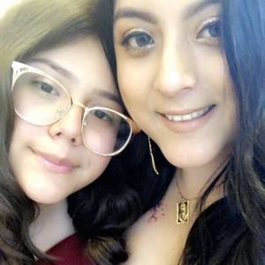 Meet your Posher, Anahi